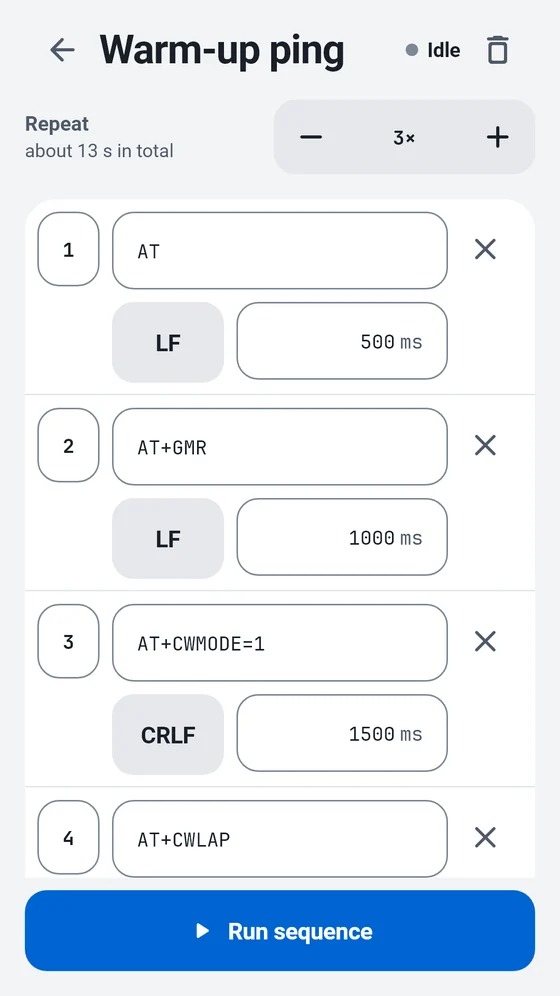 Éditeur de séquences de BlueTerm listant des commandes avec fins de ligne et délais
